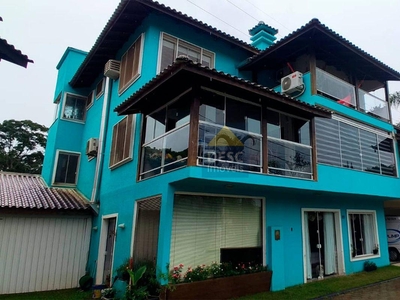 Casa em Várzea Do Ranchinho (Monte Alegre), Camboriú/SC de 306m² 5 quartos à venda por R$ 1.949.000,00