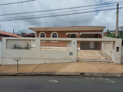 Casa em Vila Nogueira, Campinas/SP de 195m² 4 quartos à venda por R$ 797.000,00