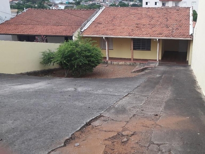 Casa em Vila Olivo, Valinhos/SP de 100m² 2 quartos à venda por R$ 599.000,00