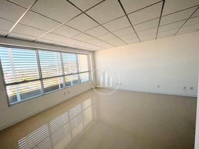 Sala em Barreiros, São José/SC de 33m² à venda por R$ 299.000,00