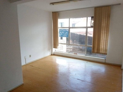 Sala em Centro, Nova Friburgo/RJ de 30m² para locação R$ 500,00/mes