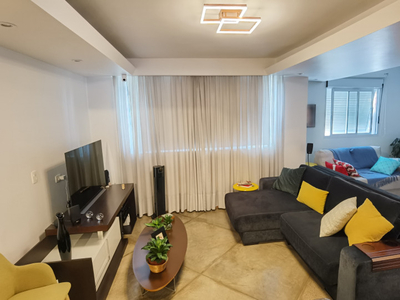 Lindo apartamento em ótima localização