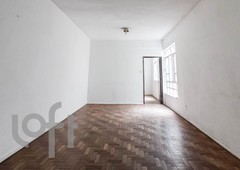 Apartamento à venda em Centro com 73 m², 2 quartos