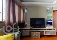 Apartamento à venda em Vitória com 42 m², 2 quartos, 1 vaga