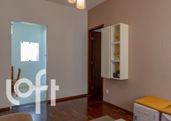 Apartamento à venda em Sagrada Família com 80 m², 3 quartos, 1 suíte, 1 vaga