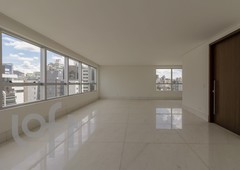 Apartamento à venda em Santo Agostinho com 208 m², 4 quartos, 2 suítes, 4 vagas