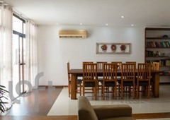 Apartamento à venda em Recreio dos Bandeirantes com 194 m², 4 quartos, 4 suítes, 2 vagas