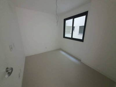 Apto Méier | 2 Quartos | 75 M² | Cond: R$818.0 | 1 Vaga