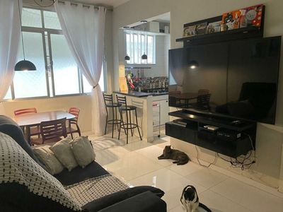 Apto Tijuca | 2 Quartos | 60 M² | Cond: R$550.0 | 1 Vaga