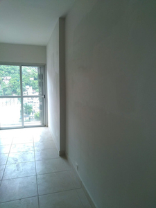 Apto Vila Isabel | 2 Quartos | 80 M² | Cond: R$800.0 | 1 Vaga