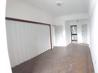 Apto Vila Isabel | 2 Quartos | 85 M² | Cond: R$680.0 | 0 Vagas