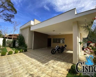 Casa com 3 dormitórios no Jardim Lindoia, em Lindoia-SP