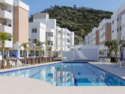Apartamento em Canasvieiras, Florianópolis/SC de 52m² 2 quartos para locação R$ 3.000,00/mes