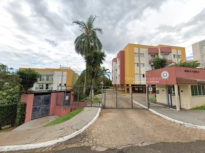 Apartamento em Conjunto Residencial Itamaraty, Londrina/PR de 71m² 3 quartos à venda por R$ 169.000,00