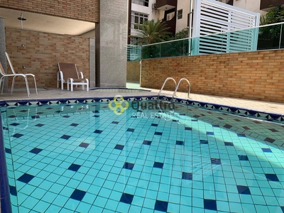 Apartamento em Gonzaga, Santos/SP de 205m² 4 quartos para locação R$ 17.000,00/mes