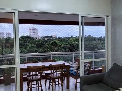 Apartamento em Patamares com 4