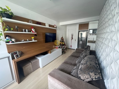 Apartamento em Pinheirinho, Curitiba/PR de 52m² 2 quartos à venda por R$ 252.000,00