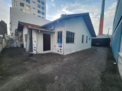 Casa em Centro, Itajaí/SC de 148m² 4 quartos para locação R$ 7.000,00/mes