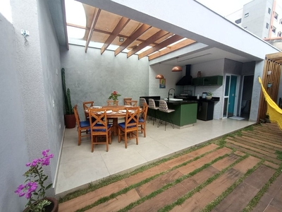 Casa em Centro, Jaguariúna/SP de 155m² 3 quartos à venda por R$ 749.000,00