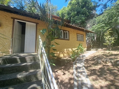 Casa em Engenho do Mato, Niterói/RJ de 203m² 3 quartos à venda por R$ 649.000,00