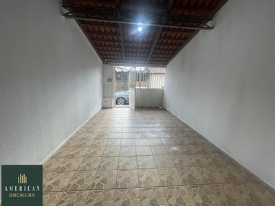 Casa em Jardim Guanabara III, Goiânia/GO de 97m² 2 quartos para locação R$ 1.150,00/mes