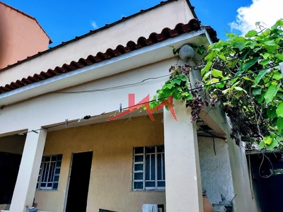 Casa em Monjolo, São Gonçalo/RJ de 130m² 2 quartos à venda por R$ 249.000,00