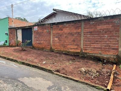 Casa em Setor Residencial Campos Elísios, Aparecida de Goiânia/GO de 80m² 3 quartos à venda por R$ 159.000,00