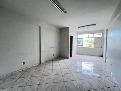 Sala em Centro, Itabuna/BA de 25m² para locação R$ 750,00/mes