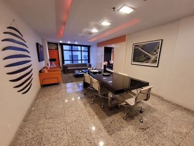 Sala em Centro, Niterói/RJ de 135m² à venda por R$ 649.000,00