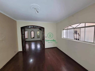 Sobrado em Jardim Santa Mena, Guarulhos/SP de 200m² 3 quartos à venda por R$ 720.000,00