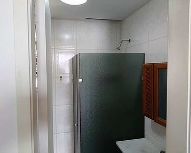 Alugo apartamento com 65M², com 2 quartos (1 suíte) na Tijuca, dois banheiros e vaga de ga