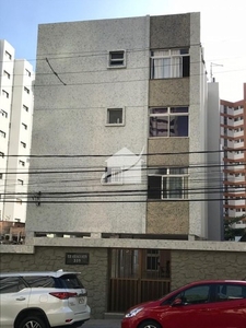 Alugo excelente apartamento no Edf Araguaya na Pituba