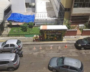 Apartamento 2/4 Totais Na Barra Bem Localizado Próximo de Tudo !