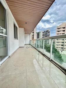 Apartamento em Praia da Costa, Vila Velha/ES de 159m² 4 quartos à venda por R$ 1.149.000,00