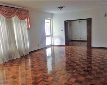 Apartamento muito espaçoso com 341m² e 2 vagas de garagem. Repleto de janelões para venda