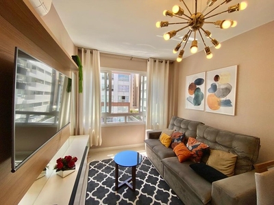 Apartamento para venda possui 70 metros quadrados com 2 quartos em Navegantes - Capão da C