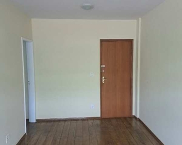 Apt. 2/4 fundos - 90 m - Rua Moraes Sarmento - R$1.200,00 (IPTU e condomínio incluídos)