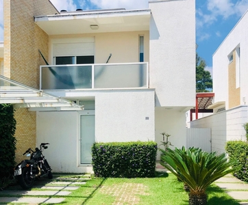 Casa em Chácara Pavoeiro, Cotia/SP de 220m² 3 quartos à venda por R$ 749.000,00