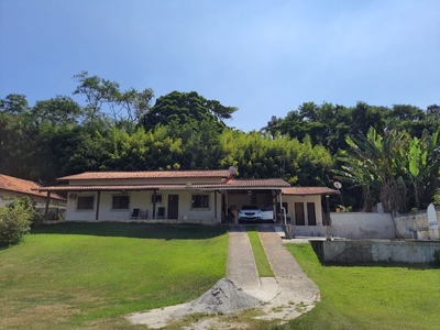 Casa em Chácaras de Inoã (Inoã), Maricá/RJ de 229m² 3 quartos à venda por R$ 614.000,00