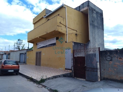Casa em Cruzeiro do Sul, Betim/MG de 249m² 3 quartos à venda por R$ 294.000,00
