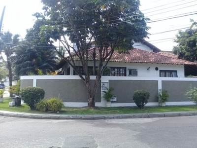 Casa em Freguesia (Jacarepaguá), Rio de Janeiro/RJ de 350m² 3 quartos para locação R$ 4.000,00/mes