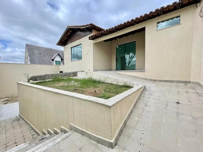 Casa em Glória, Contagem/MG de 200m² 1 quartos à venda por R$ 7.800,00 ou para locação R$ 7.800,00/mes