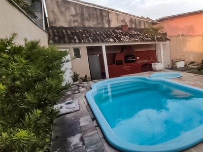 Casa em Itaipu, Niterói/RJ de 200m² 3 quartos para locação R$ 4.000,00/mes