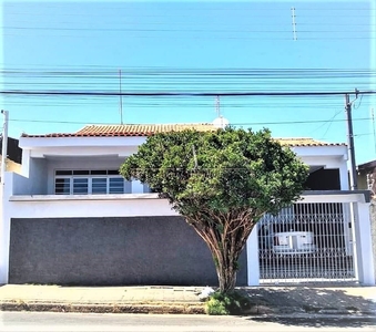 Casa em Jardim Amélia, São João da Boa Vista/SP de 220m² 2 quartos à venda por R$ 298.000,00