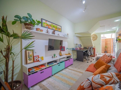 Casa em Jardim Petrópolis, Cotia/SP de 64m² 2 quartos à venda por R$ 323.000,00