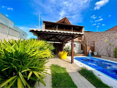 Casa em Nossa Senhora das Dores, Caruaru/PE de 223m² à venda por R$ 549.000,00