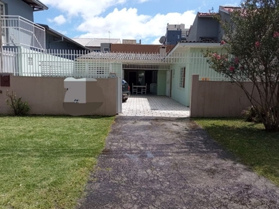 Casa em Novo Mundo, Curitiba/PR de 130m² 3 quartos à venda por R$ 374.000,00