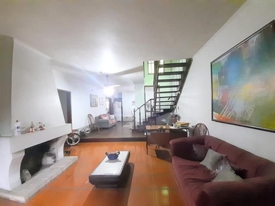 Casa em Passo da Areia, Porto Alegre/RS de 0m² 4 quartos para locação R$ 6.000,00/mes