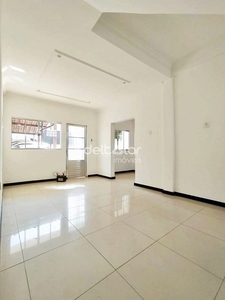 Casa em Planalto, Belo Horizonte/MG de 226m² 3 quartos à venda por R$ 849.000,00