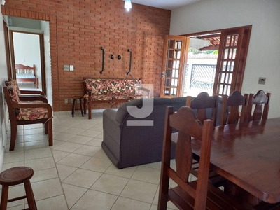 Casa em Stella Maris, Peruíbe/SP de 150m² 3 quartos à venda por R$ 546.000,00